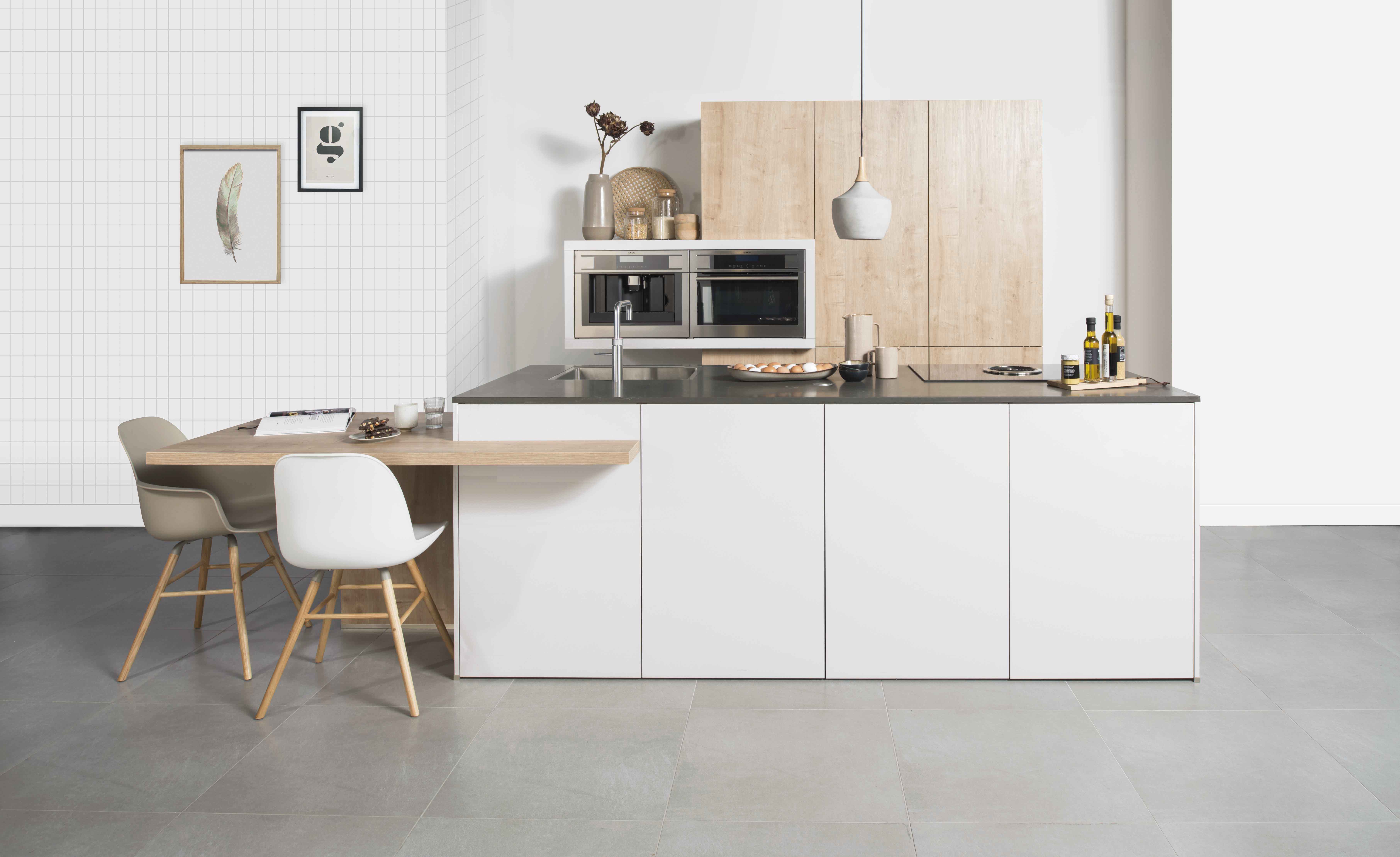 staan Gloed blik Witte keukens met hout | Grando Keukens